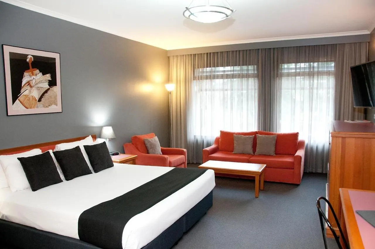 Quality Inn O'Connell Adelaide 4*,