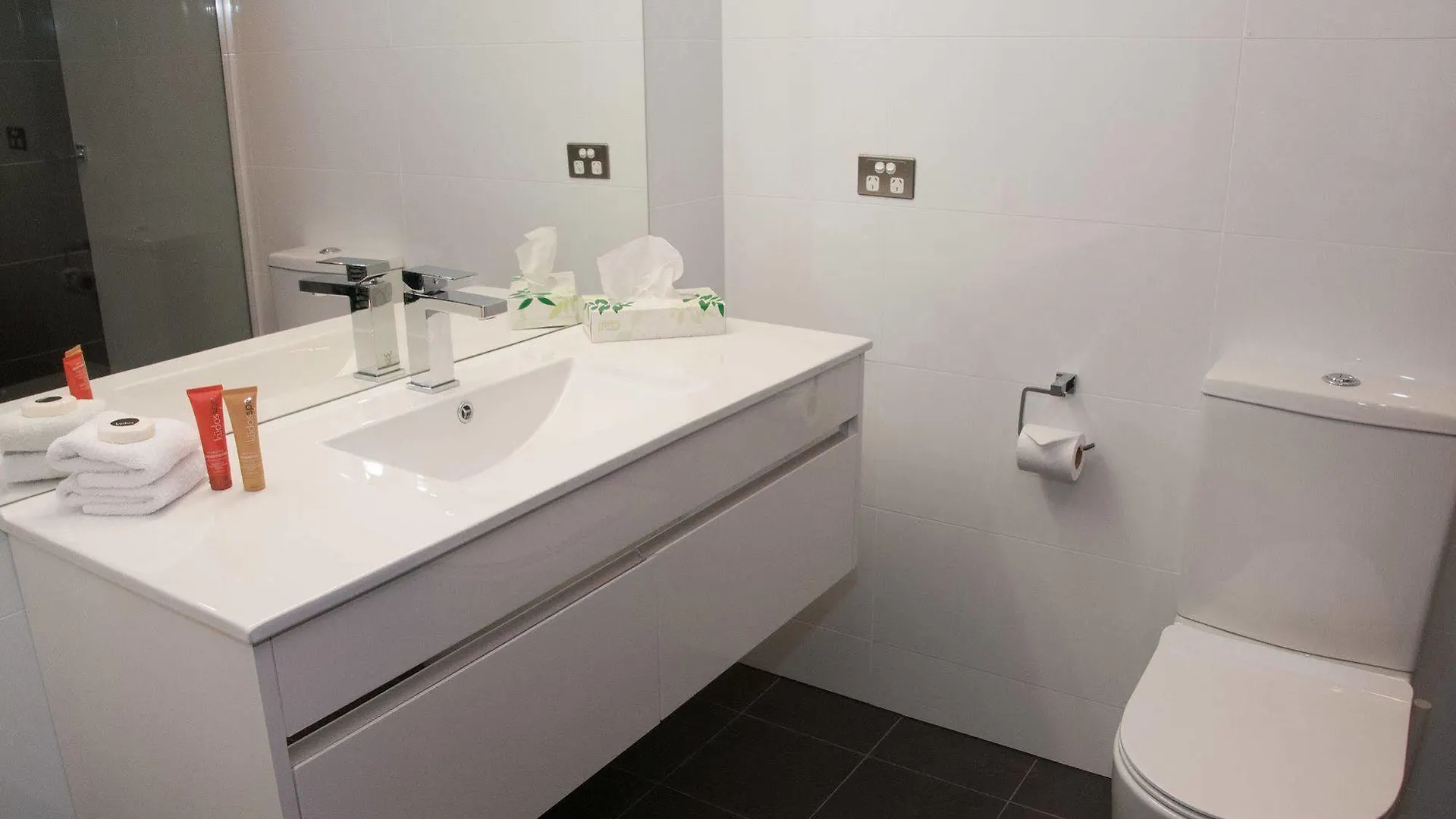 Quality Inn O'Connell Adelaide Hotel