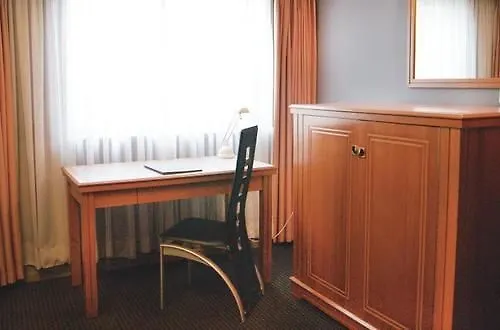 Quality Inn O'Connell Adelaide Hotel